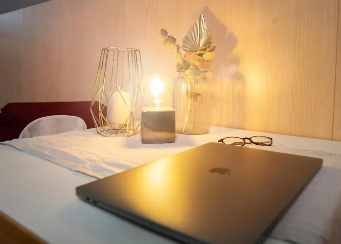 Laola Living Apartmanhotel *